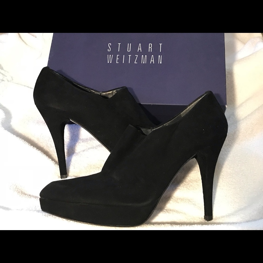 Stuart Weitzman Black Suede Bootie 9.5N